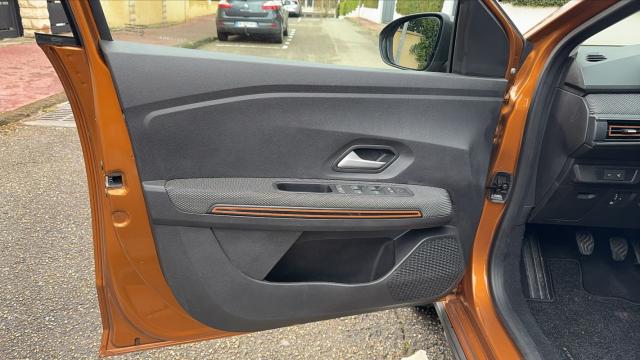 Dacia Sandero image 8