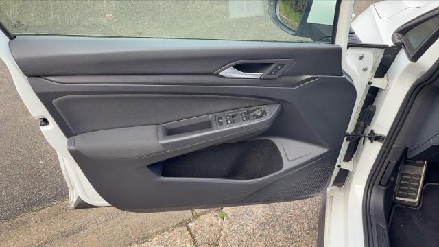 Volkswagen Golf image 4