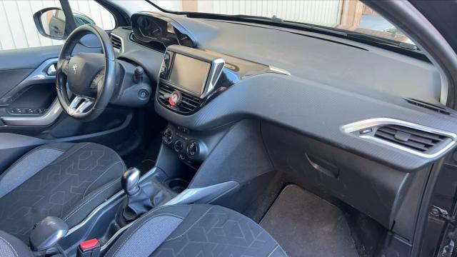 Peugeot 2008 image 4