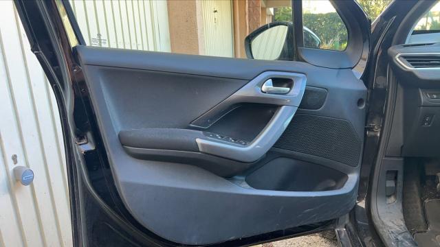 Peugeot 2008 image 9