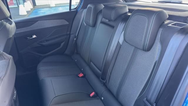 Peugeot 308 image 9