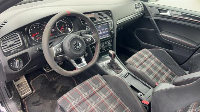 Volkswagen Golf image 5