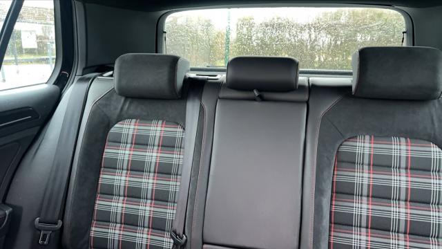 Volkswagen Golf image 4