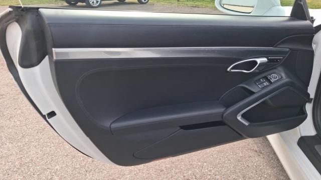 Porsche Boxster image 2