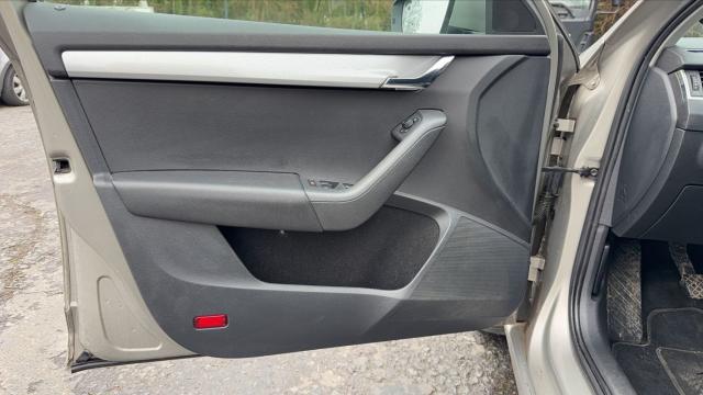 Skoda Octavia image 7