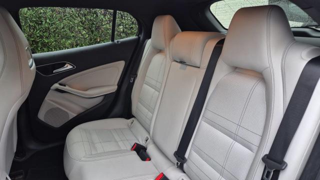 Mercedes Benz Classe Gla image 2