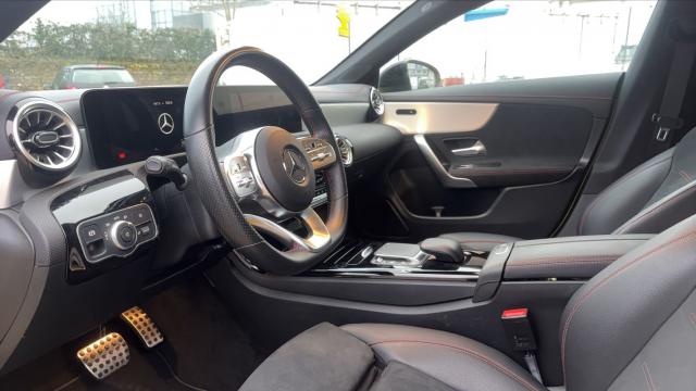 Mercedes Benz Cla image 7