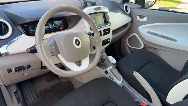Renault Zoe image 2