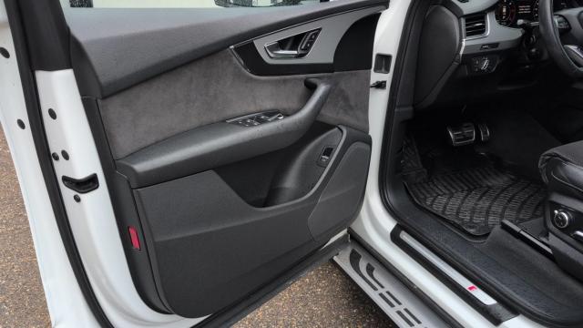 Audi Q7 image 6