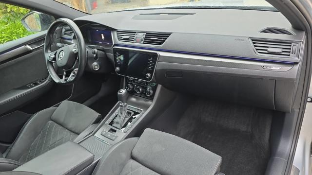 Skoda Superb image 2