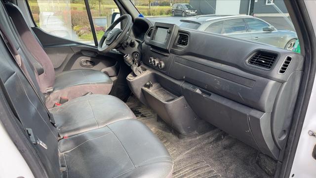 Nissan Interstar image 2