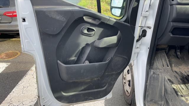 Nissan Interstar image 6