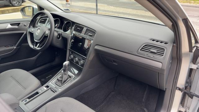 Volkswagen Golf image 7