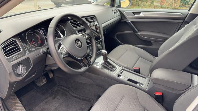 Volkswagen Golf image 4