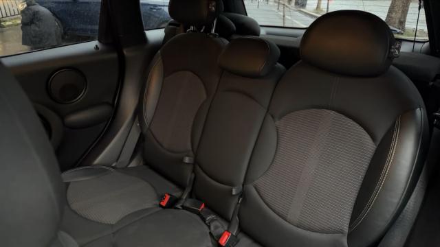 Mini Countryman image 2