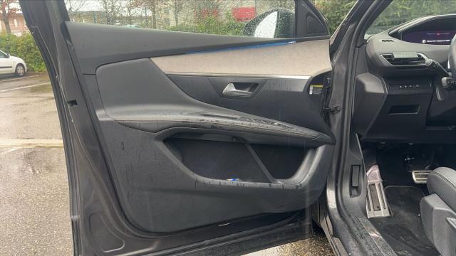 Peugeot 3008 image 2