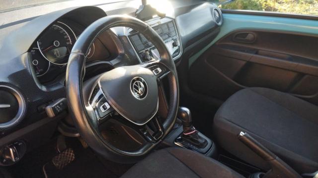 Volkswagen Up! image 6