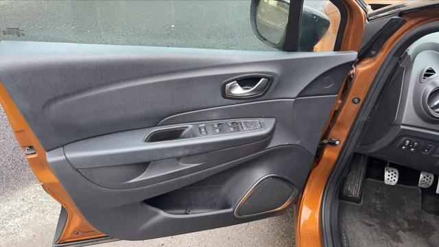 Renault Captur image 9