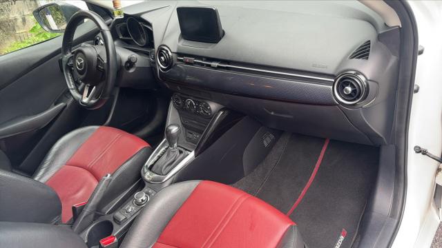 Mazda 2 image 7
