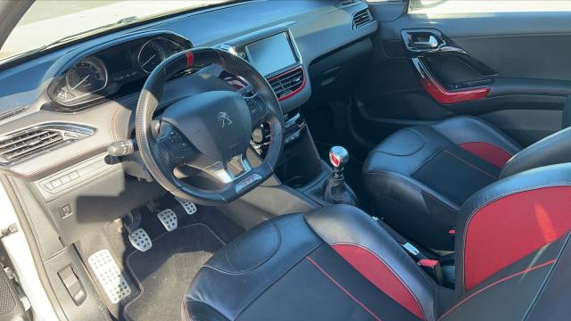 Peugeot 208 image 2