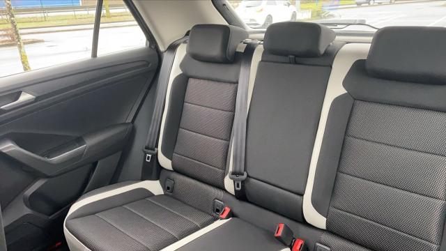 Volkswagen T-Roc image 1