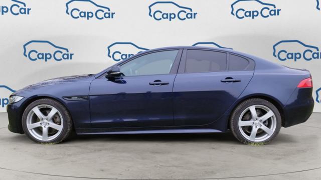 Jaguar Xe image 2