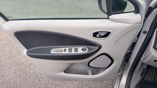 Renault Zoe image 9