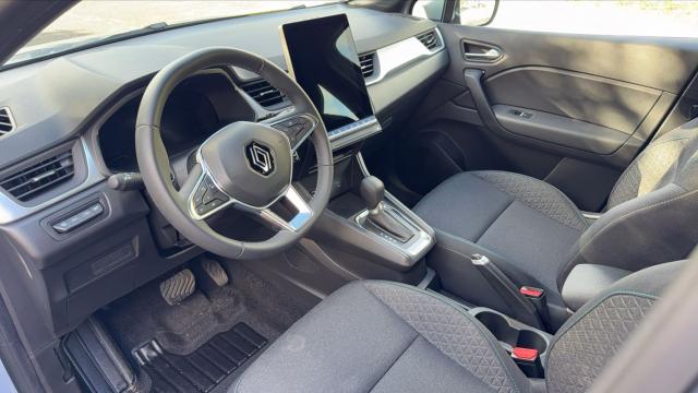 Renault Captur image 2