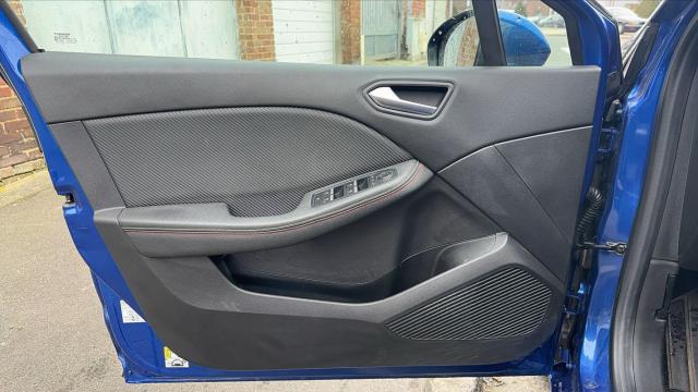 Renault Clio image 6