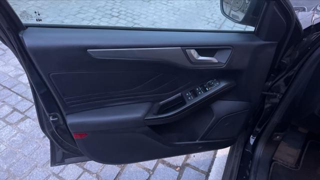 Ford Focus image 5