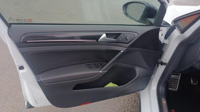 Volkswagen Golf image 5