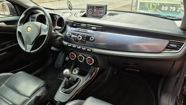 Alfa Romeo Giulietta image 4