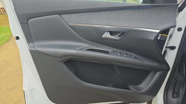 Peugeot 3008 image 4