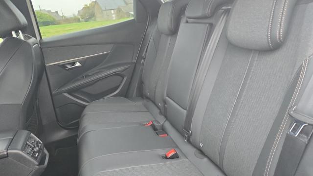 Peugeot 3008 image 1