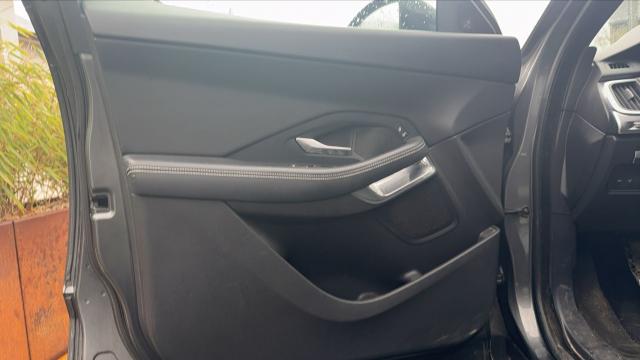 Jaguar E-Pace image 7