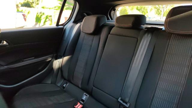 Peugeot 308 image 6