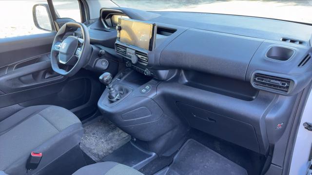 Peugeot Partner image 2