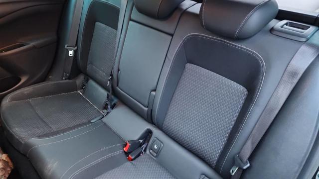 Opel Astra Sports Tourer image 5