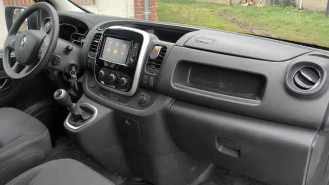 Renault Trafic image 3