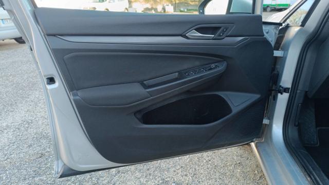 Volkswagen Golf image 6