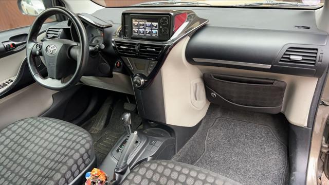 Toyota Iq image 6