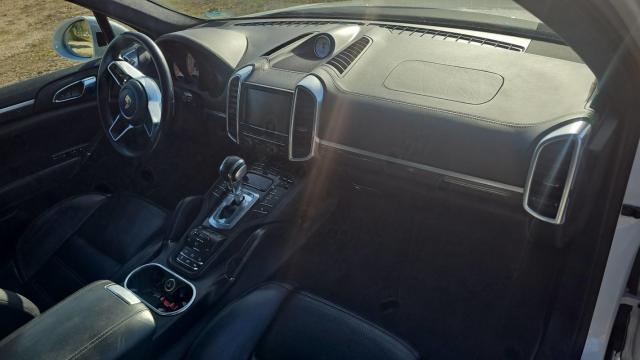 Porsche Cayenne image 8