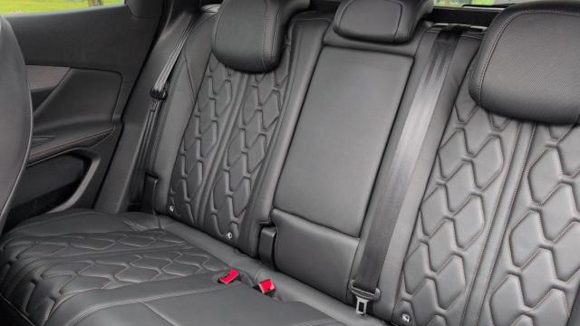 Peugeot 3008 image 8