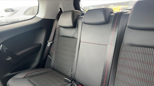 Peugeot 208 image 4
