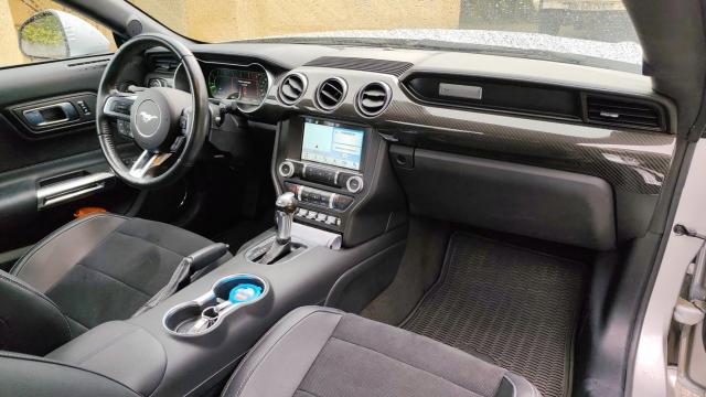 Ford Mustang image 4