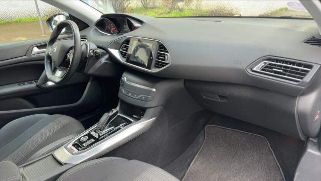 Peugeot 308 image 8