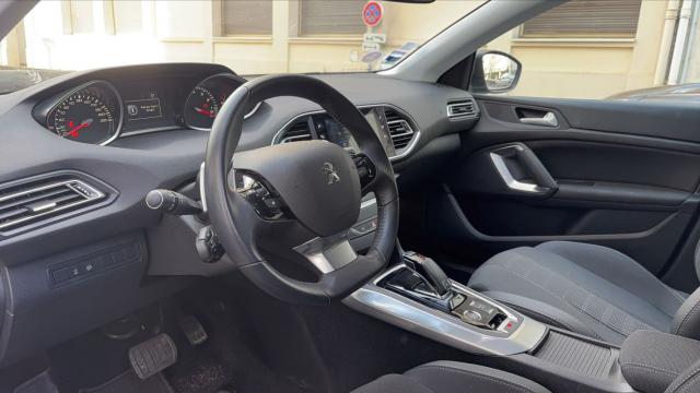 Peugeot 308 image 9