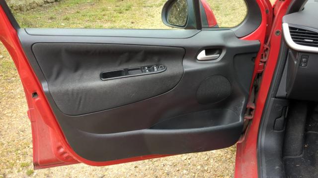 Peugeot 207 image 6
