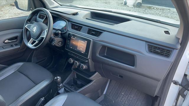 Renault Express Van image 6