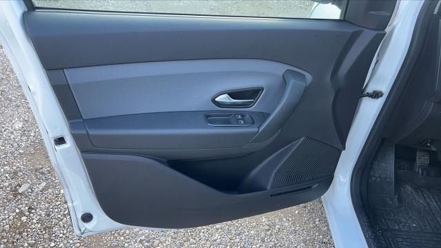 Renault Express Van image 2